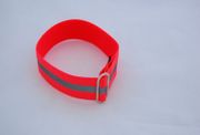 Safety collar - rubber strap with reflective strip + fastener/26 - 30 cm - orange